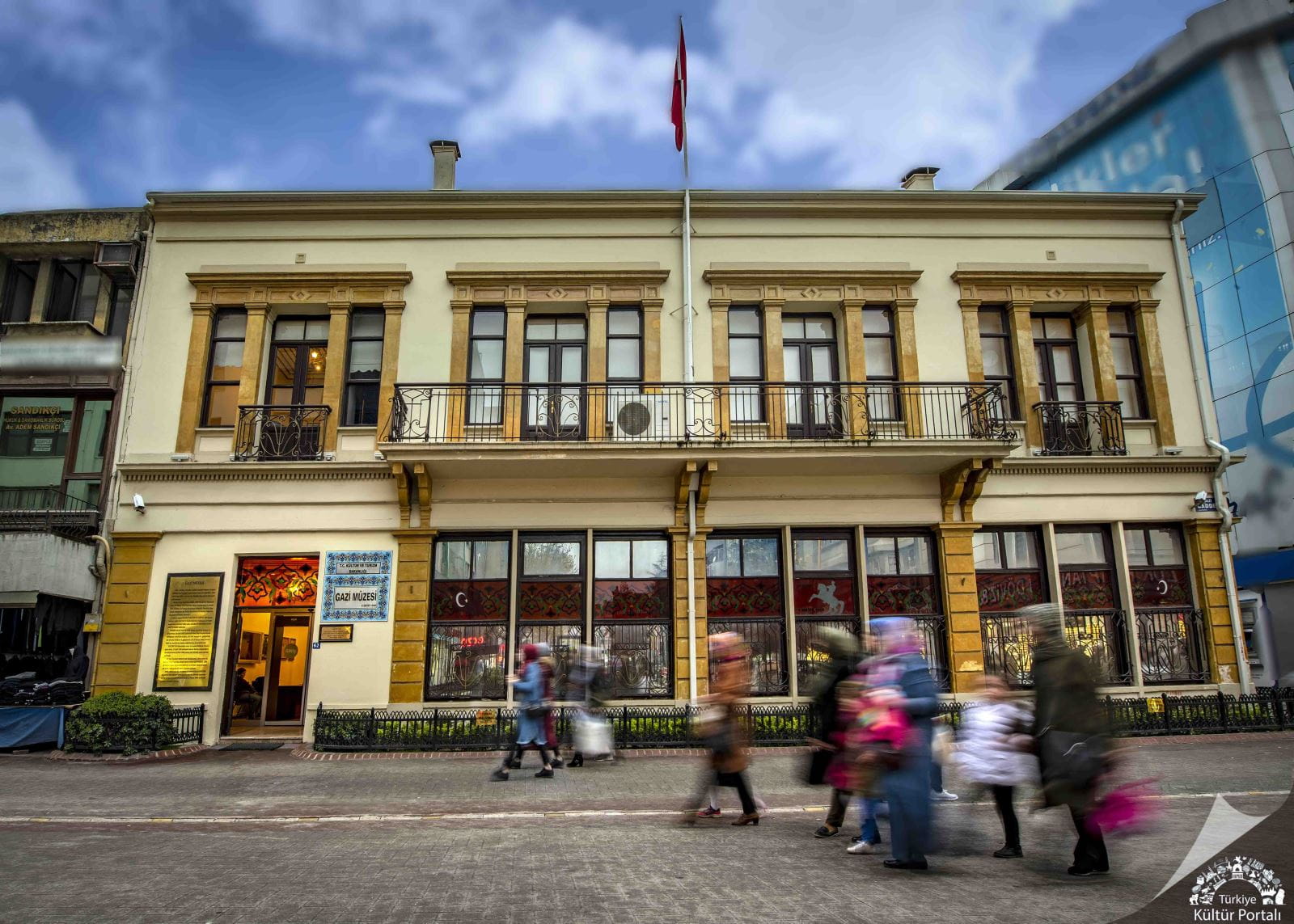 Gazi Müzesi Mantıka Palas İlkadım Samsun